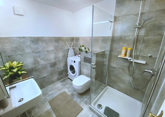 Studio-apartment Mit Garten, Parkplatz & Kueche * Offenburg